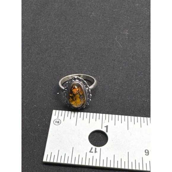 Vintage Sterling Silver Ring With Amber Oval Stone & Decorative Bezel Setting - Picture 3 of 11